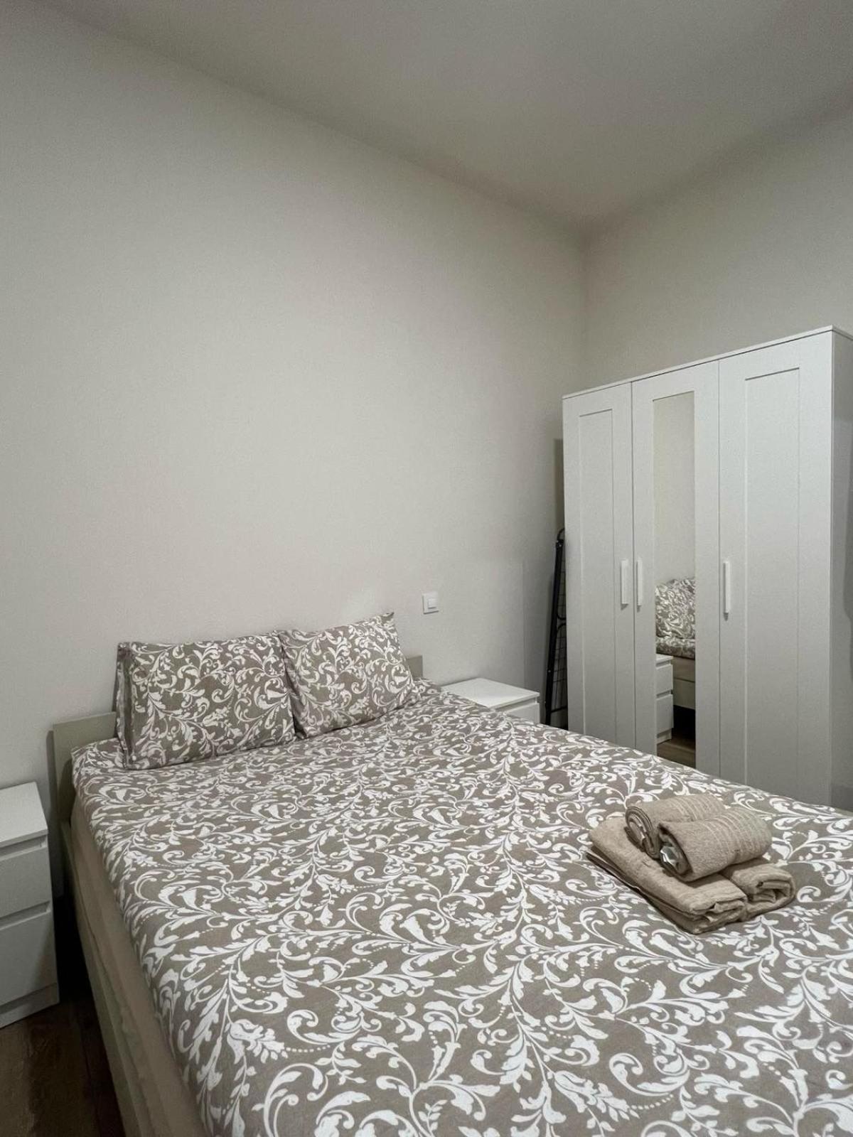 Pradalongo Apartment Madrid Ngoại thất bức ảnh